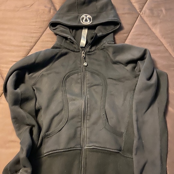 Black Lululemon Scuba Hoodie - Picture 1 of 2